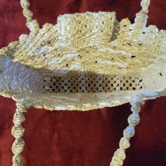 🔥6XHP🔥9-21-23,4-5,4-19,5-25-24🔥🔥NWOT WOMENS MACRAME KNIT BAG WHITE AND KHAKI - Picture 4 of 5